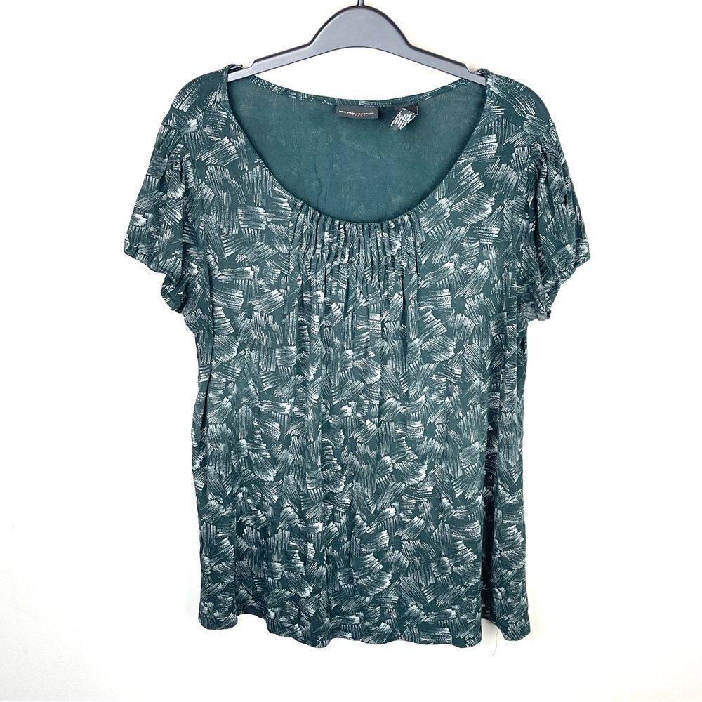 🔴 3/$18 New York & Company Gray and Black Blouse Stretch Short Sleeve Medium